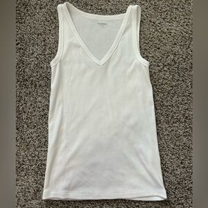 BRAND NEW Women’s V-neck Tank